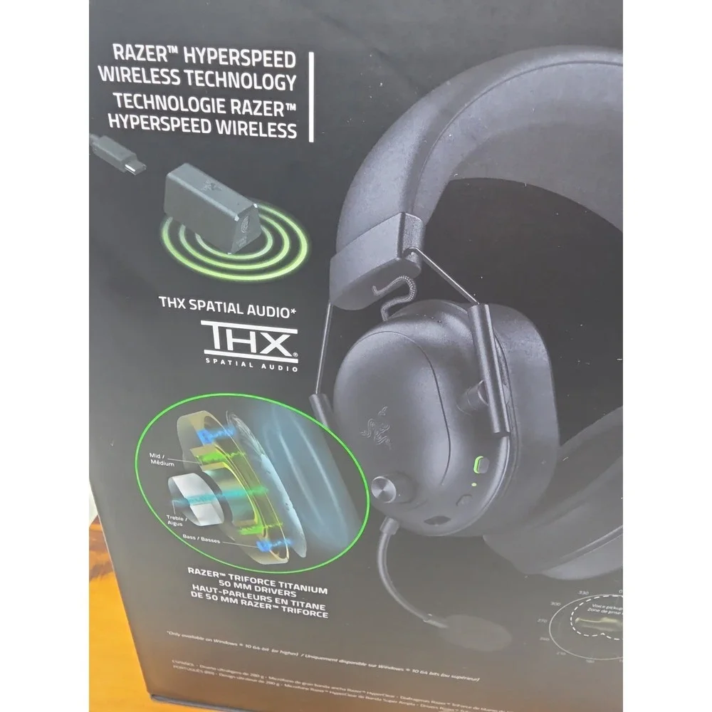 Razer BlackShark V2 HyperSpeed Wireless Gaming Headset THX Spatial Audio Sealed